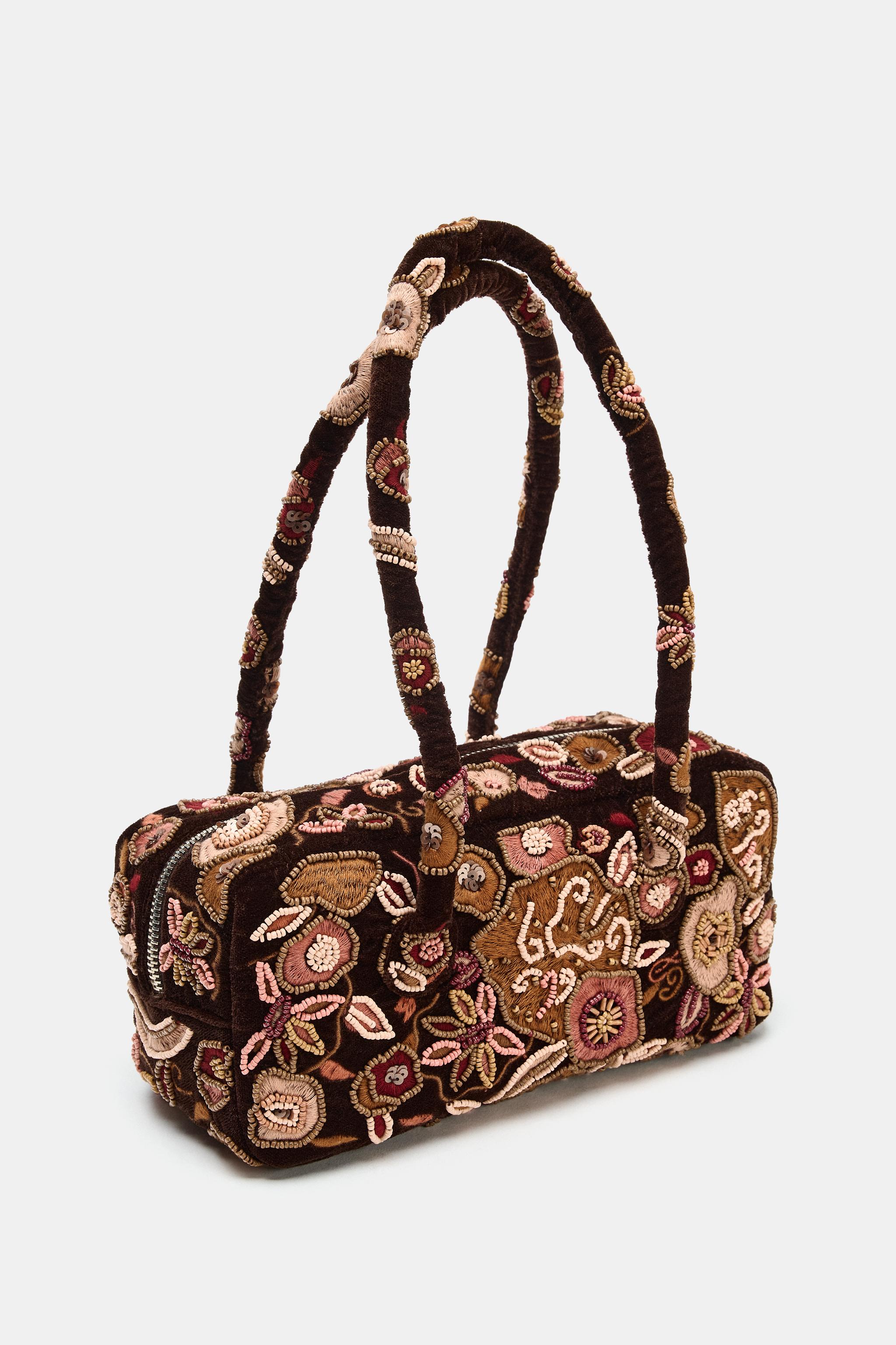 EMBROIDERED SHOULDER BAG